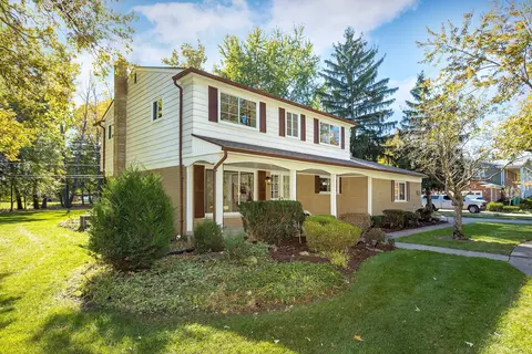 2598 Otter St, Warren, MI 48092