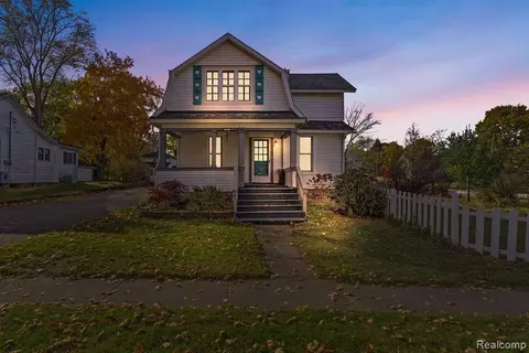 506 S Center St, Stockbridge, MI 49285