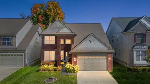 27026 Maxwell, Novi, MI 48374