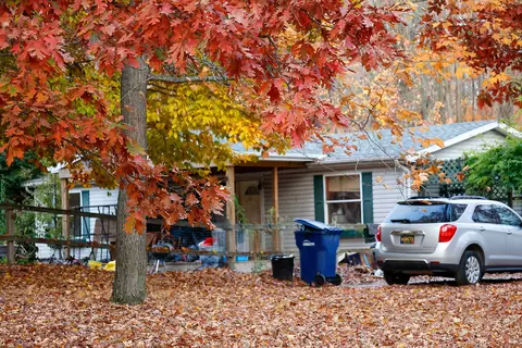 7660 Jacks Rd, Frost, MI 48625 photo 1