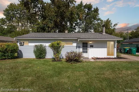 1615 Grove Rd, Ypsilanti, MI 48198