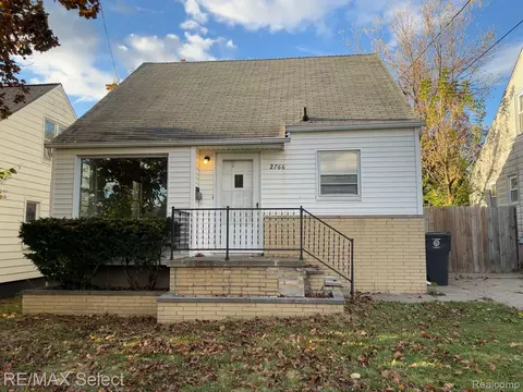 2766 Yale St, Flint, MI 48503