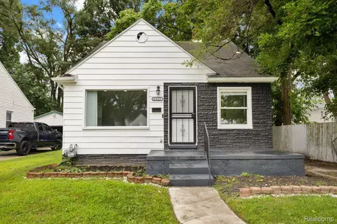 15923 Curtis St, Detroit, MI 48235