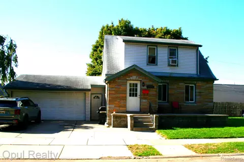 2341 Mcdowell St, Ferndale, MI 48220