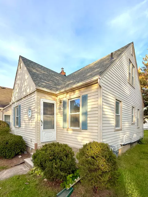 2038 N Mildred St, Dearborn, MI 48128