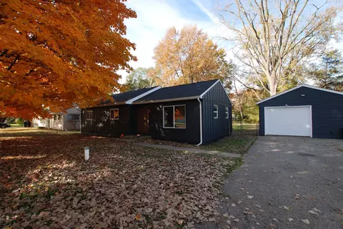 1366 Kettering St, Burton, MI 48509
