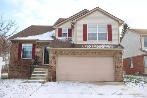 37305 Blake Dr, Livonia, MI 48150