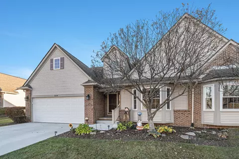2574 Kerria Dr, Oceola, MI 48855