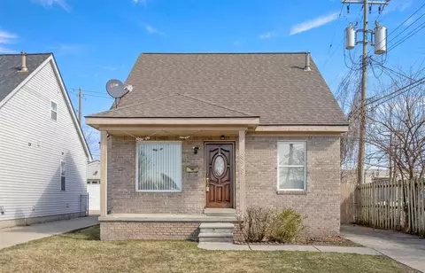 8828 Woodbine, Redford, MI 48239