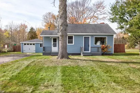 1827 Marlette Rd, Kimball, MI 48074