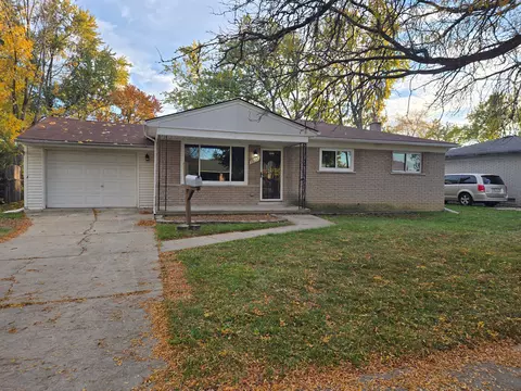 29131 Marquette St, Garden City, MI 48135