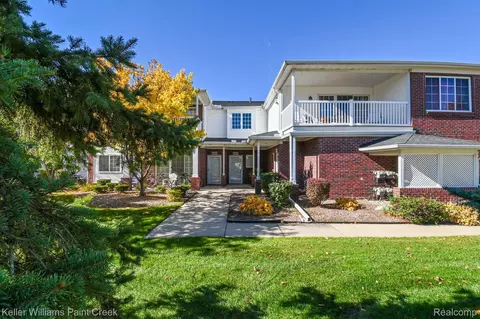 14409 Moravian Manor Cir, Sterling Heights, MI 48312