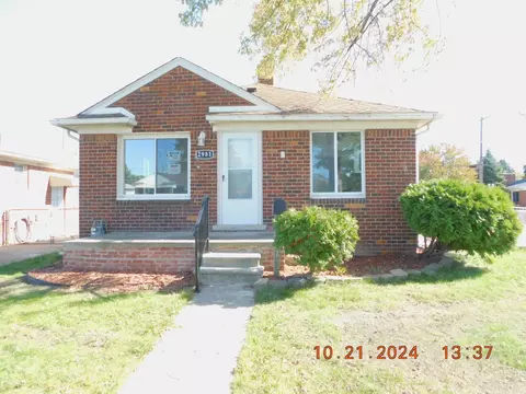 2981 Ferris Ave, Lincoln Park, MI 48146