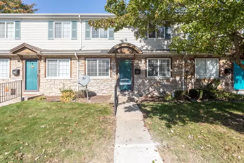16251 Terrace Village Dr, Taylor, MI 48180