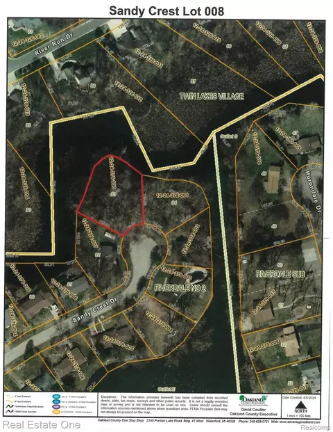 000 Sandy Crst, White Lake, MI 48386