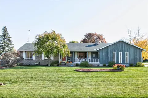 599 Oregon Ave, Marysville, MI 48040