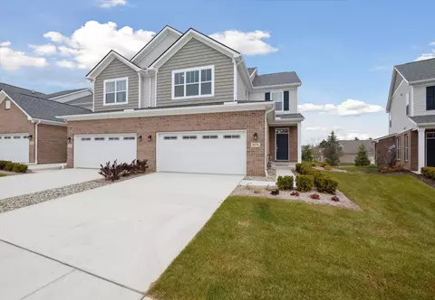 8575 Grove St, Washington, MI 48094