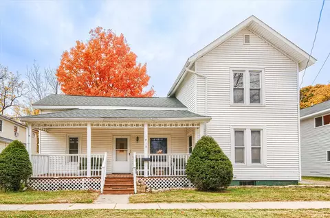 415 Mill St, Flushing, MI 48433