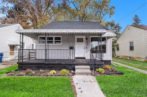 17430 Garfield, Redford, MI 48240