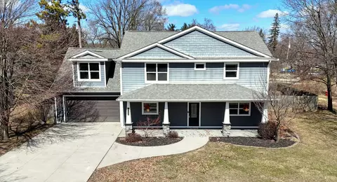 1100 Harding Ave, Rochester Hills, MI 48307