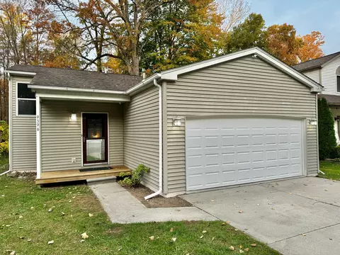 9396 Lakepointe Blvd, Clay, MI 48001