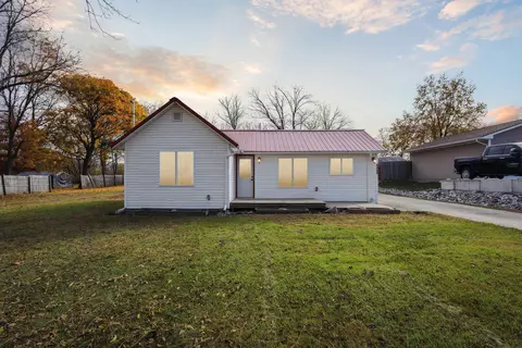 9432 E Coldwater Rd, Richfield, MI 48423