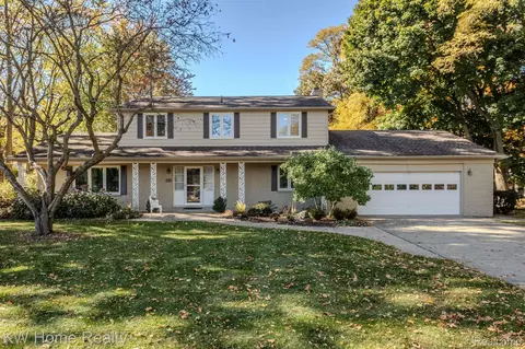 4134 Wendell Rd, West Bloomfield, MI 48323