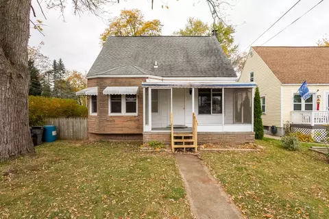 492 Algene St, Lake Orion, MI 48362