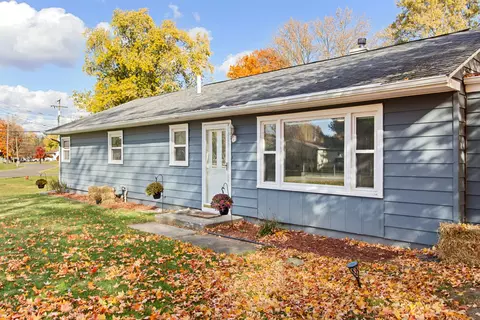 4105 Oriole Dr, Blackman, MI 49202