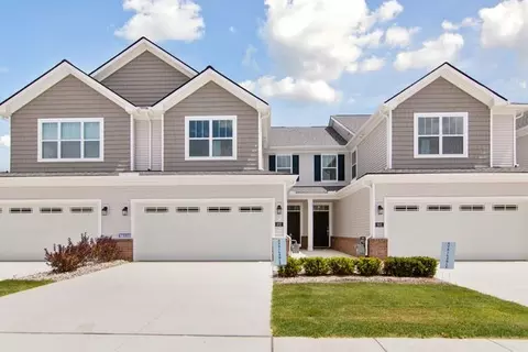 602 Angus Ln, Saline, MI 48176
