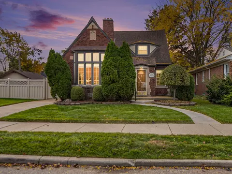 1033 Winchester Ave, Lincoln Park, MI 48146