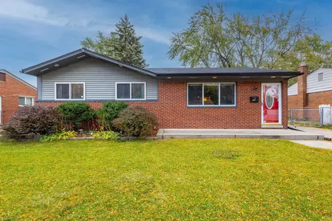 33364 Vista Way, Fraser, MI 48026