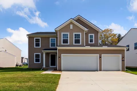596 Heritage Farms Blvd, Chelsea, MI 48118