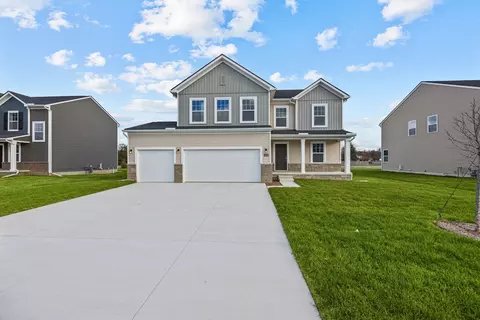 54630 Heron Cir, Chesterfield, MI 48047