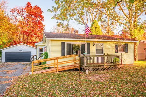 7432 Elmcrest Ave, Mount Morris, MI 48458