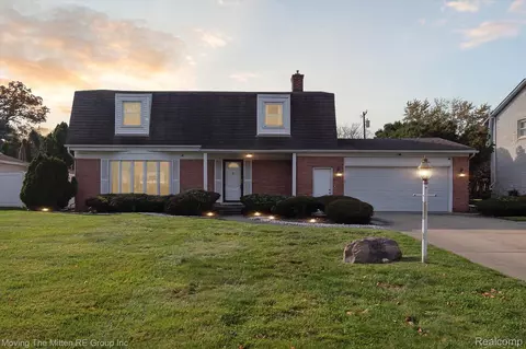 44026 Harmony Ln, Van Buren, MI 48111