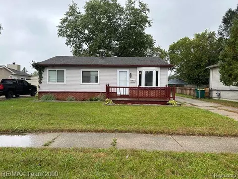 15818 Isabelle St, Romulus, MI 48174