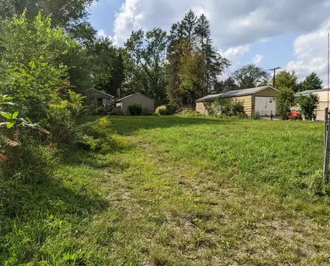 1632 High Haven Dr, Genoa, MI 48114