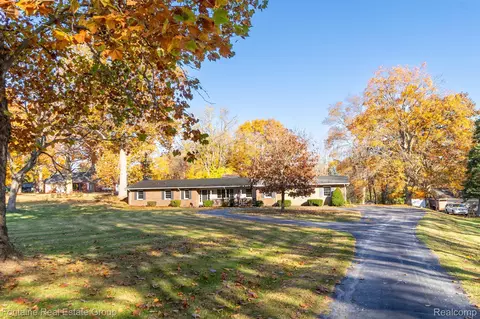 50250 Hanford Rd, Canton, MI 48187