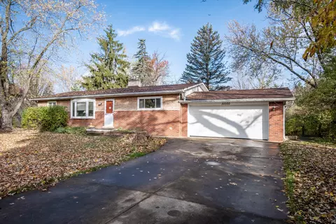 31000 Ridgeway Dr, Farmington Hills, MI 48334