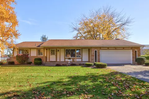 409 Franconian Dr E, Frankenmuth, MI 48734