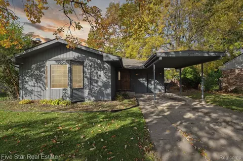 377 Cherry Dr, Troy, MI 48083