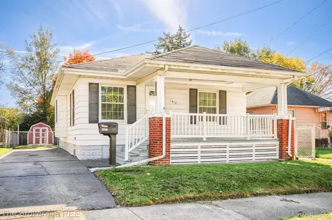 1417 Pettibone Ave, Flint, MI 48507
