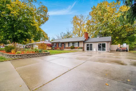 16272 Inkster Rd, Redford, MI 48240