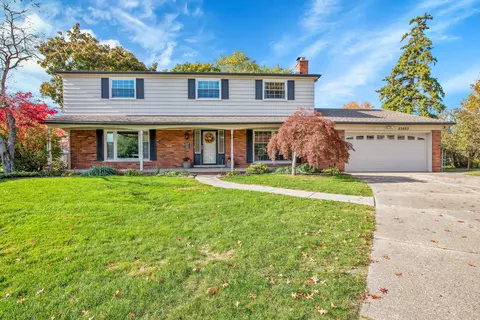 22683 Poplar Crt Ct, Hazel Park, MI 48030