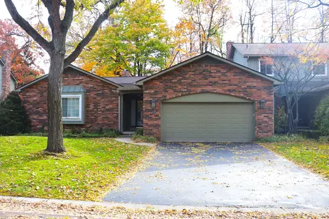 4085 Justin, Bloomfield Township, MI 48302