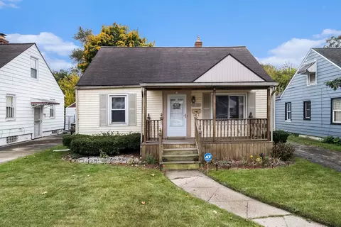 2715 Berkley St, Flint, MI 48504