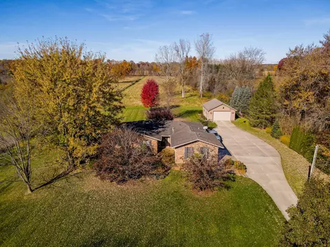22575 32 Mile Rd, Armada, MI 48005