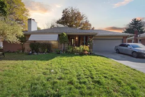 7350 Highview St, Dearborn Heights, MI 48127
