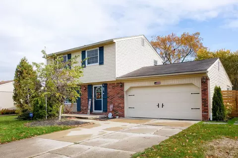 29441 Cambridge St, Flat Rock, MI 48134